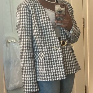 Classy Blazer Houndstooth Pattern